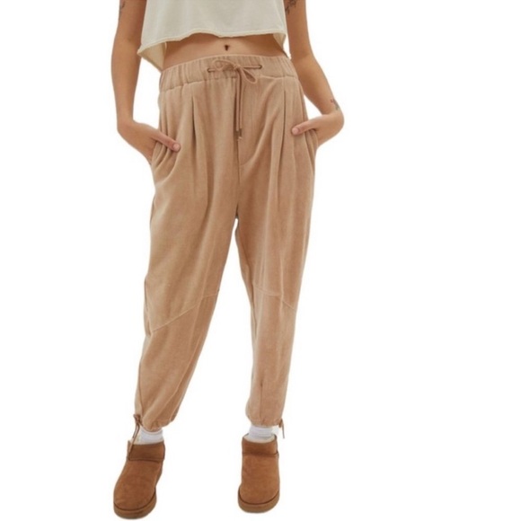 Urban Outfitters Tan Velour Joggers Size XS Cozy Comfy - Picture 3 of 11